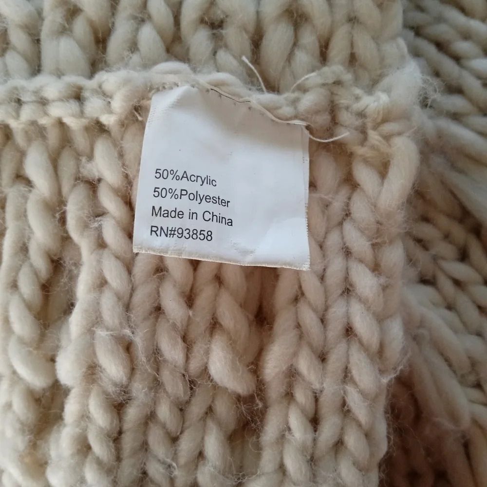 Unbranded Chunky Knit Cream Colored Infinity Scarf - Picture 5 of 5